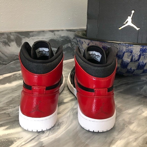 Air Jordan 1 Retro High Gym Red Custom Painted - Picture 8 of 8